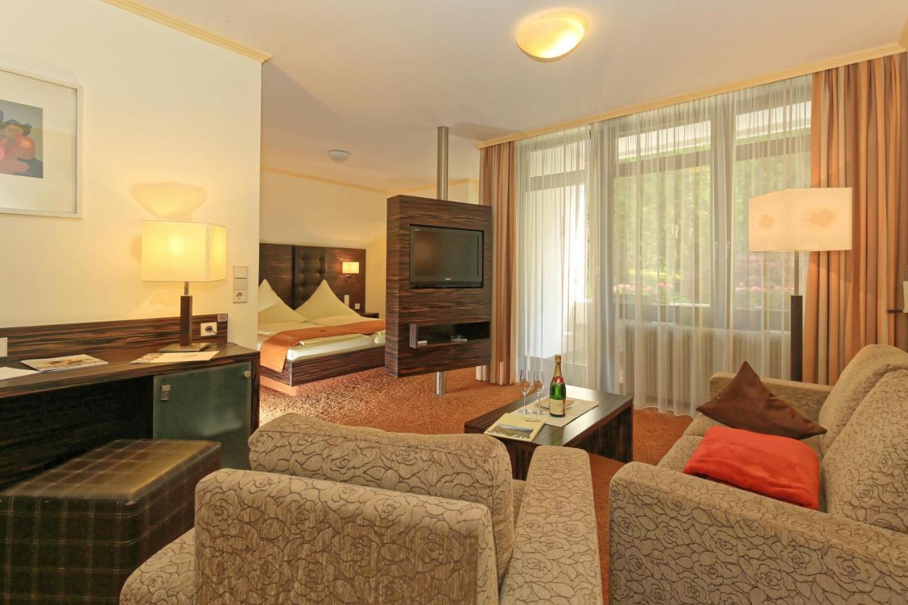 Hotel Hirschen Glottertal Bagian luar foto