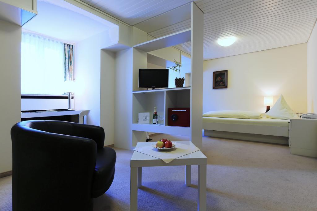 Hotel Hirschen Glottertal Bagian luar foto