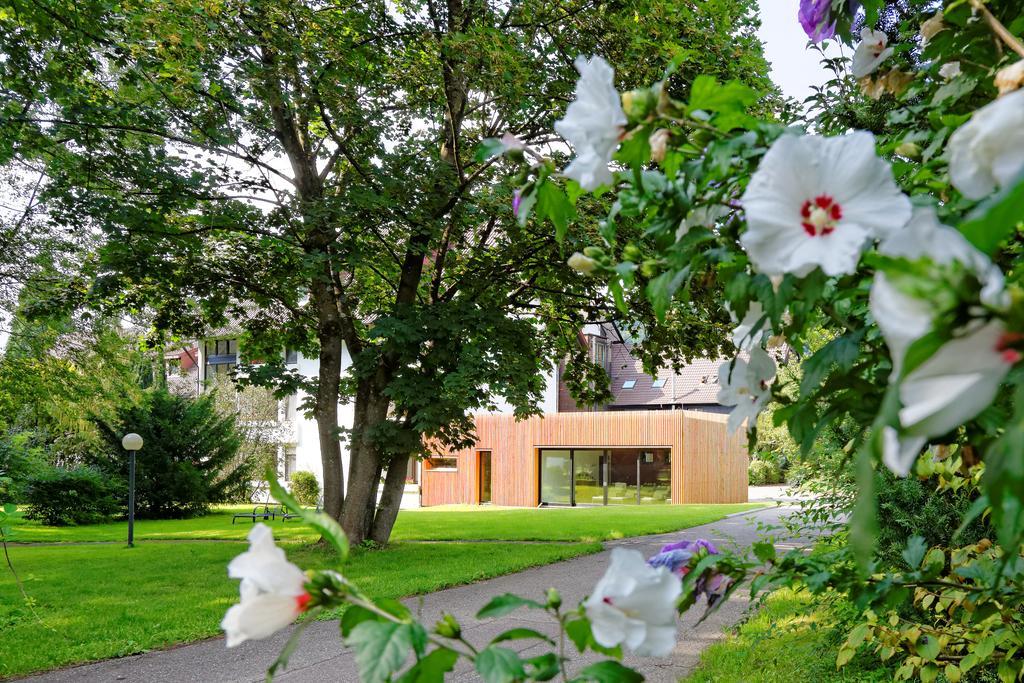 Hotel Hirschen Glottertal Bagian luar foto